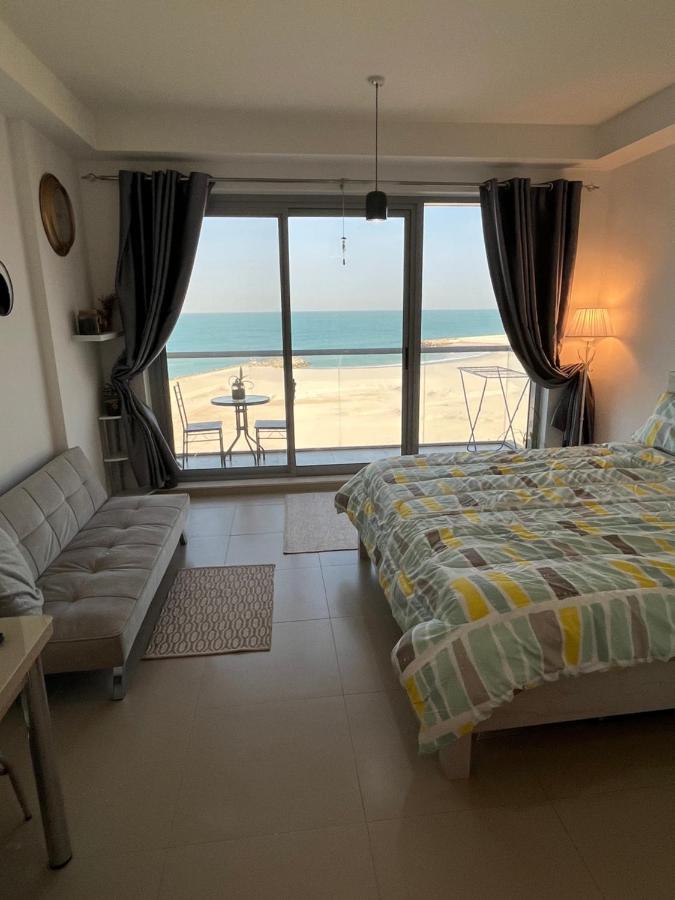 Incredible Ocean View Aprtment In Al Marjan Island *