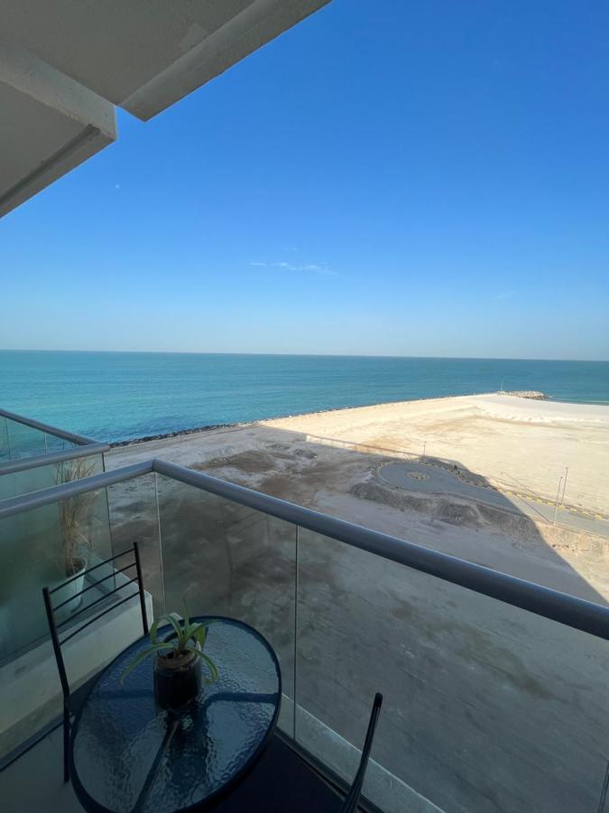 Incredible Ocean View Aprtment In Al Marjan Island